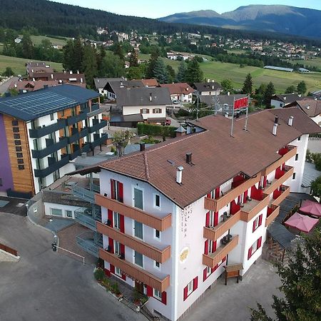 Hotel Panorama Wellness & Resort Malosco Bagian luar foto