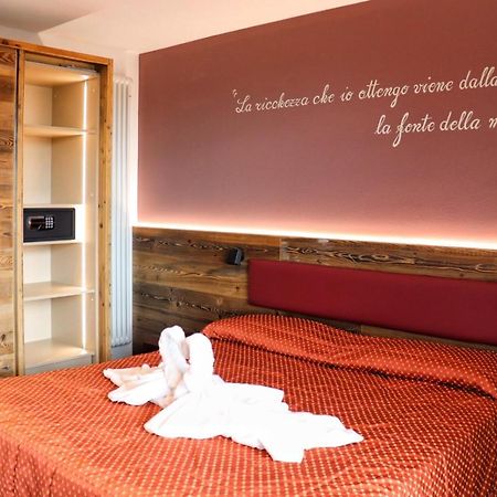 Hotel Panorama Wellness & Resort Malosco Bagian luar foto