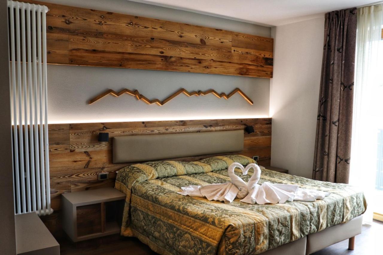 Hotel Panorama Wellness & Resort Malosco Bagian luar foto