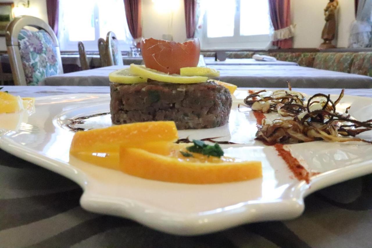 Hotel Panorama Wellness & Resort Malosco Bagian luar foto